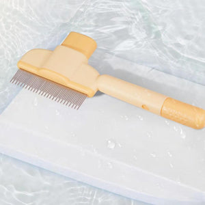 Grooming comb for long haired cats and dogs