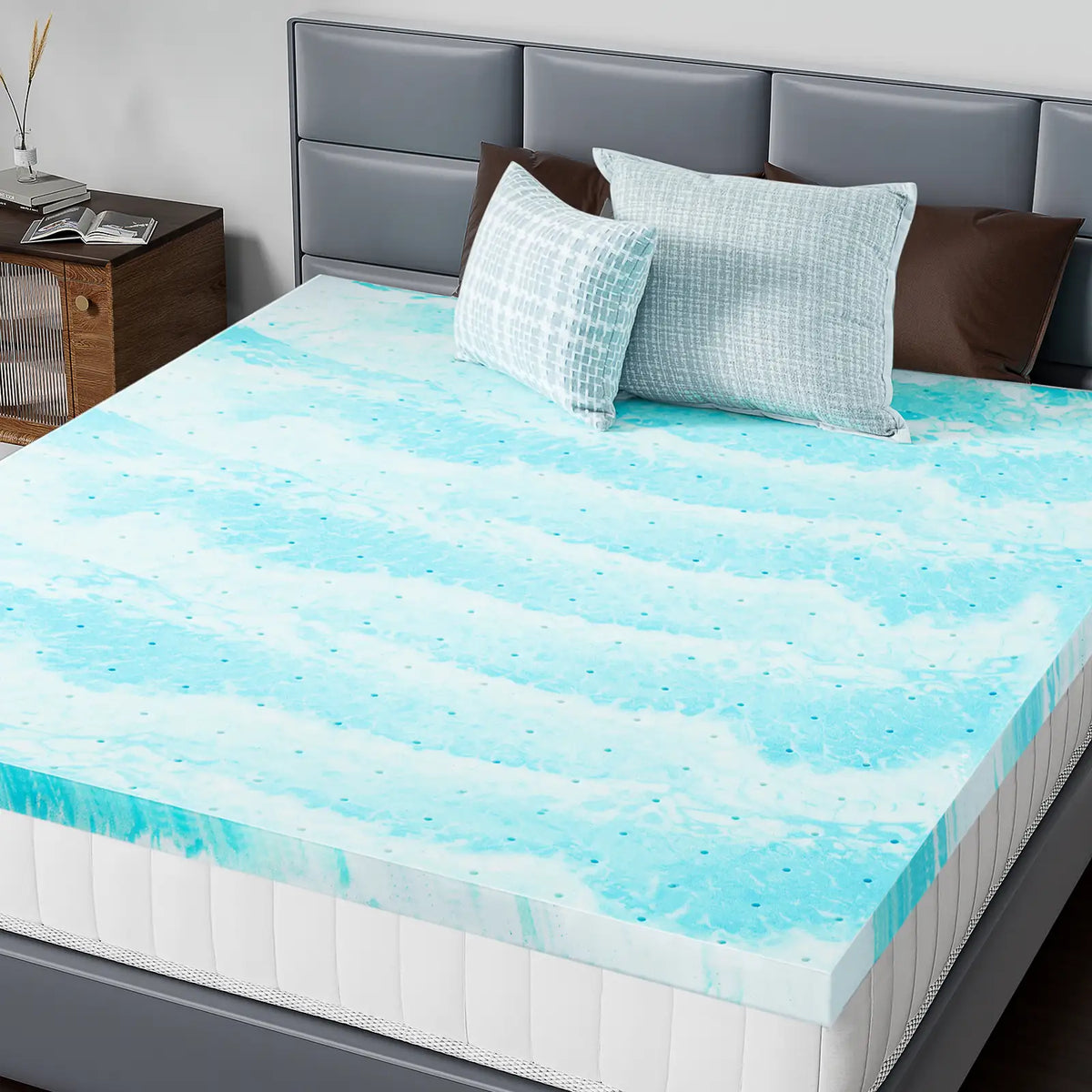 Cooling gel memory foam mattress topper