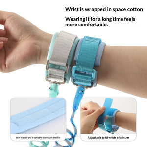 Hands-free wrist dog leash for comfortable outdoor walks