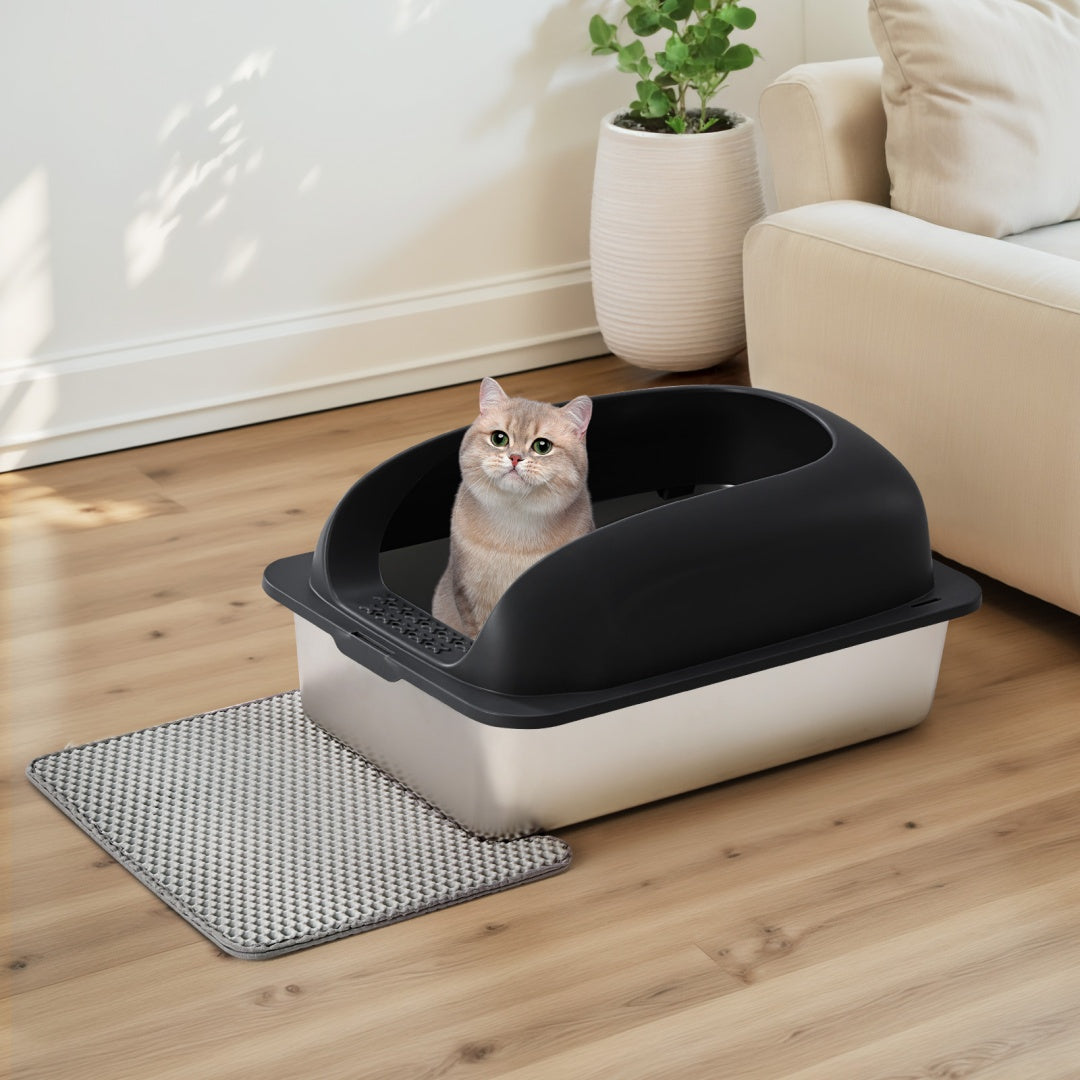 High sided litter box design to prevent litter scatter and tracking.
