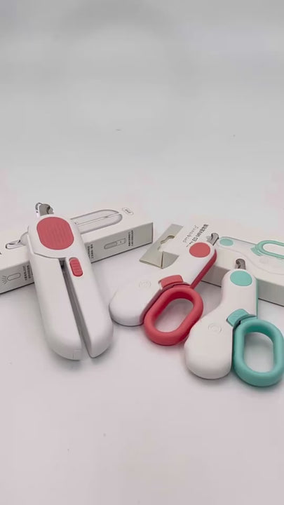 Easy grip cat nail cutter with LED light