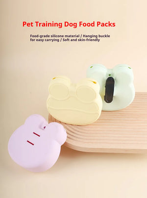 Waterproof pet training pouch with hanging buckle